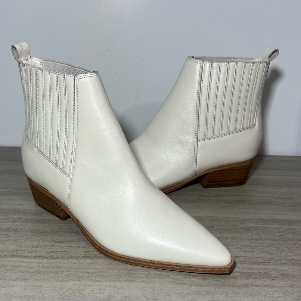 Marc Fisher LTD Yarita Pointed Toe Bootie (Women) Size 8.5